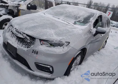 2023 Chrysler Pacifica Touring L z USA, uszkodzony, nr VIN 2C4RC1BG7PR556465
